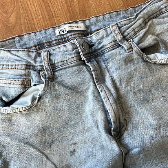 Zara Skinny Cropped Jeans (34x30) (Light Distressed Wash) - Picture 4 of 7